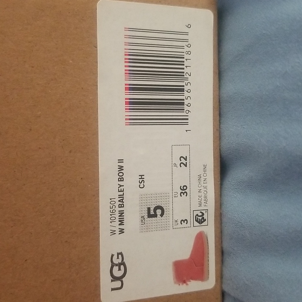 Boots - Picture 6 of 7